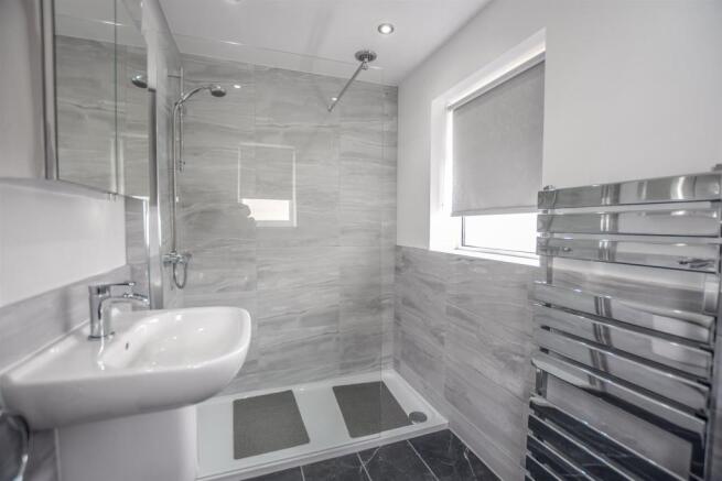 Family Shower Room
