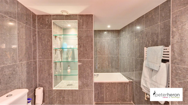 En-Suite Bathroom