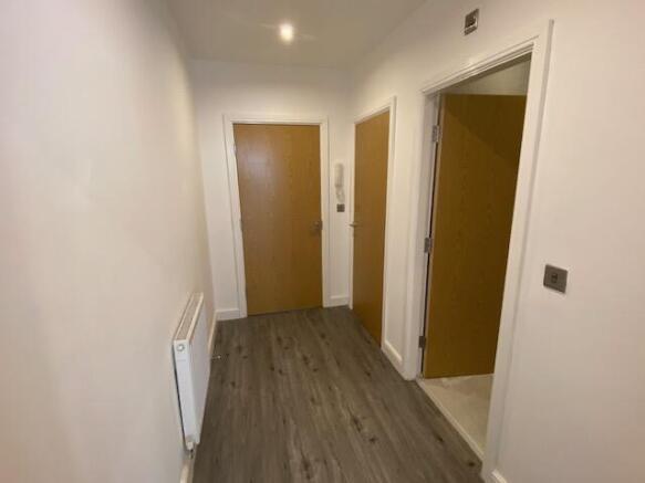 1 bed Apartment to rent Image 6