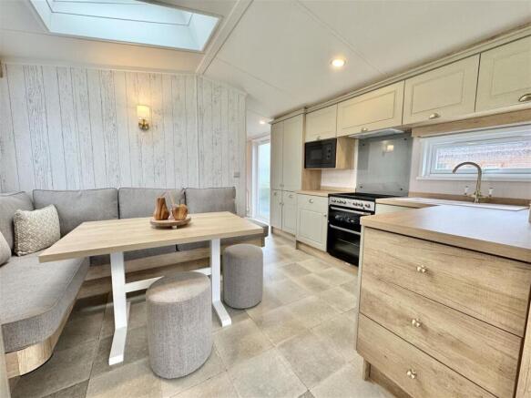 2 bed Not Specified for sale Image 4