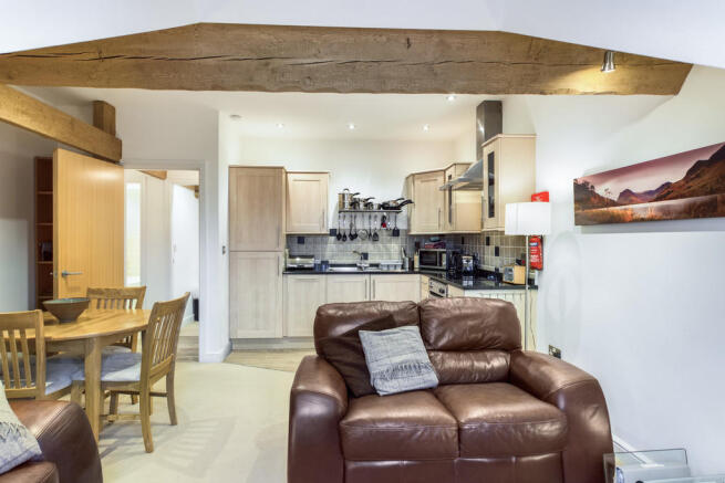 Living Room/Kitch...