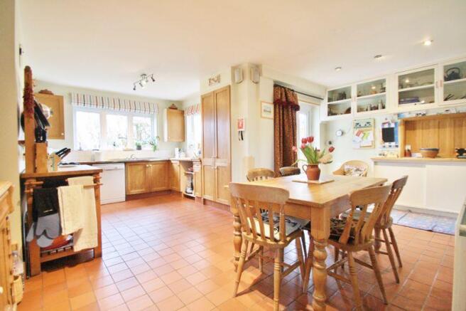 Kitchen/Dining