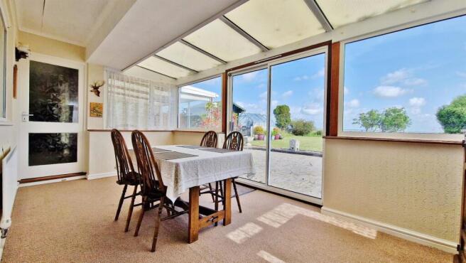 Conservatory/Dining Room