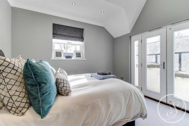 2 bed Apartment for sale Image 11