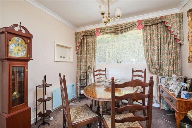 3 bed Bungalow for sale Image 4