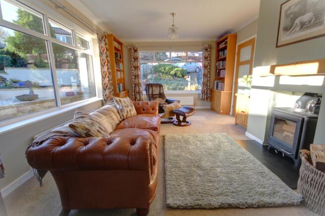 2 bed Detached Bungalow for sale Image 7