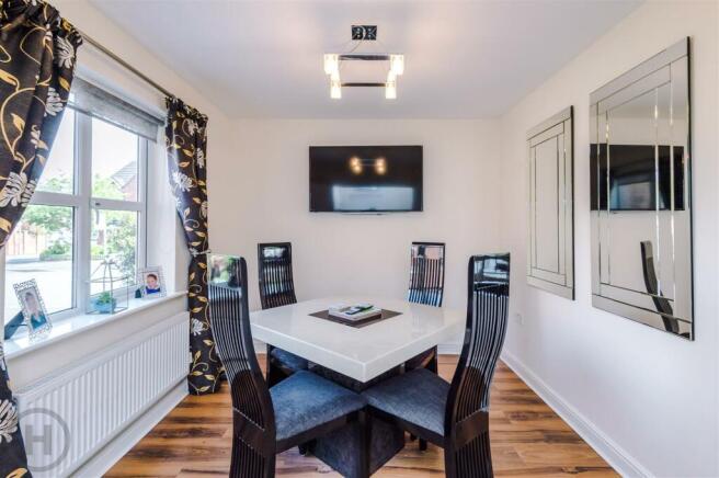 Dining Room (2).jpg