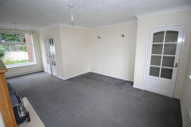 3 bed Semi-Detached for sale Image 4