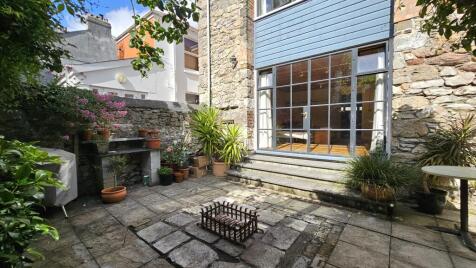 Admiralty Street, Plymouth, PL1