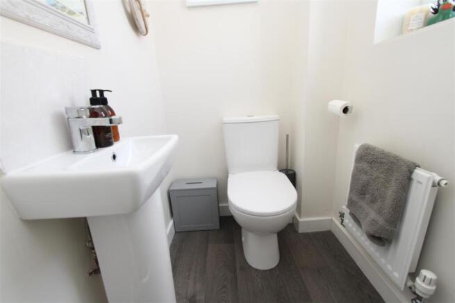3 bed Semi-Detached for sale Image 9