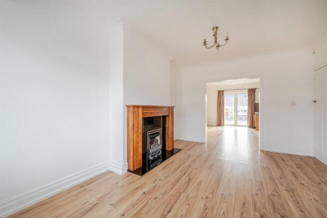 3 bed Semi-Detached for sale Image 7