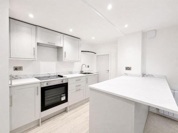 1 bed Flat for sale Image 6