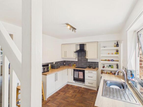 3 bed Terraced for sale Image 7