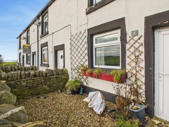 CAM03729G0-PR0190-STILL018