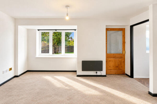 15 Foxdale Drive Brierley Hill DY5 3GZ photo 4