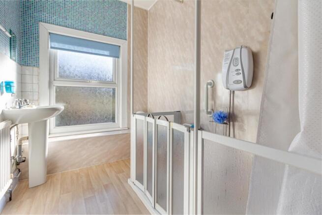 Bathroom-1.jpg