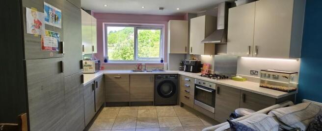 Kitchen A.jpg