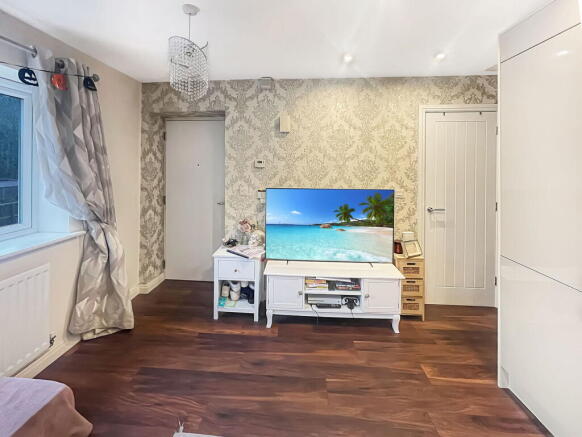 1 bed Apartment for sale Image 4