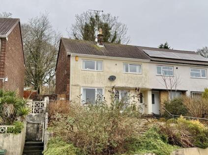 Bampfylde Way, Southway, Plymouth. Bright three-bedroom semi with sunny aspect and private garden