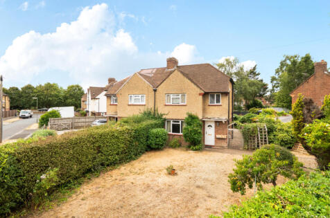 Grange Road, Hersham, KT12