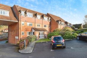 10, Iver Court, Lenborough Road, Buckingham MK18 1HR