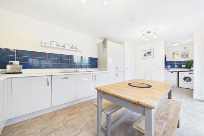 Westhill Drive, Torrance Park, Motherwell photo 4