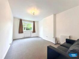 26, Edgeworth Close, Hendon, London NW4 4HJ