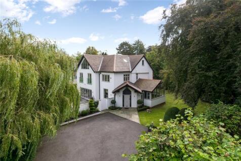 Broad Lane, Hale, WA15