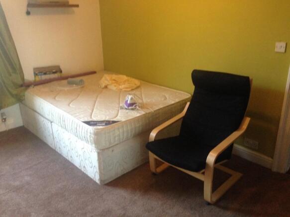 4 bed Terraced to rent Image 6