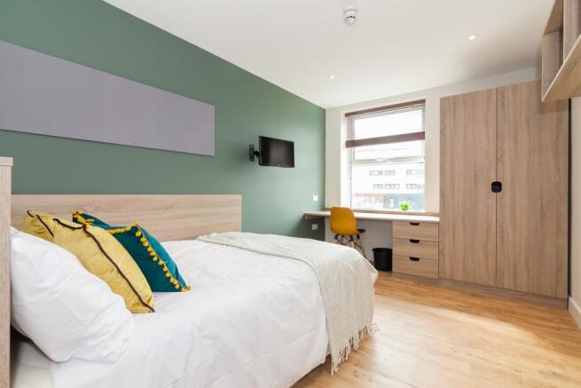 6 bed Flat to rent Image 12