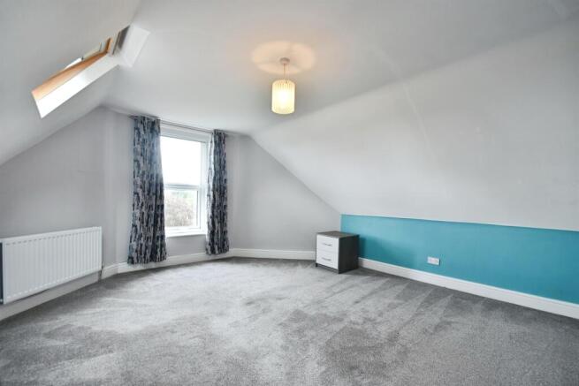 2 bed Flat for sale Image 8