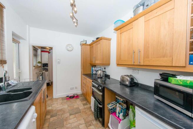 Jeyes Road, Gillingham, Kent, ME7 5XD-5