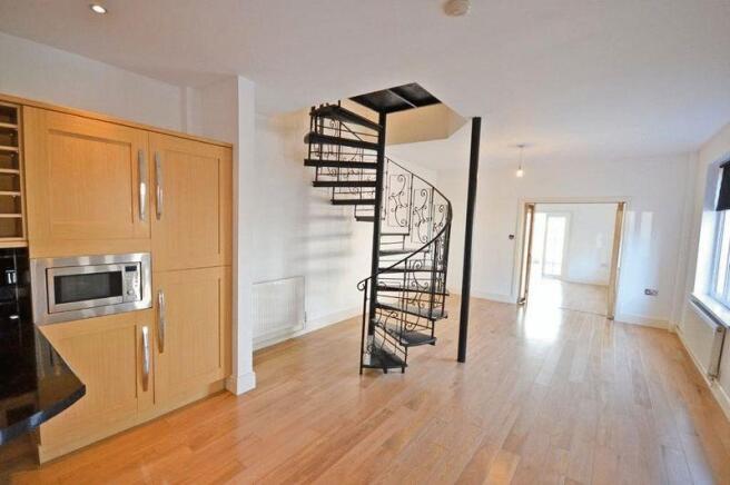 Kitchen/Lounge