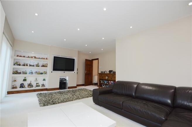 Living Dining Area