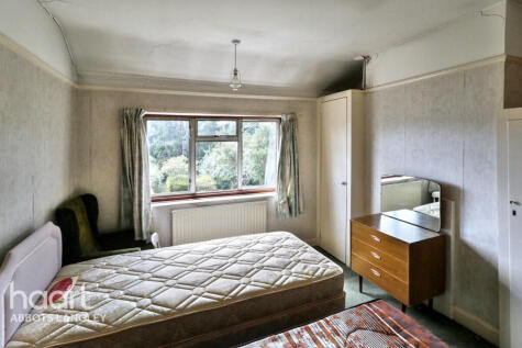 Adrian Road, Abbots Langley