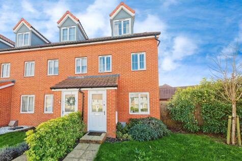 Central Boulevard, Aylesham, Canterbury