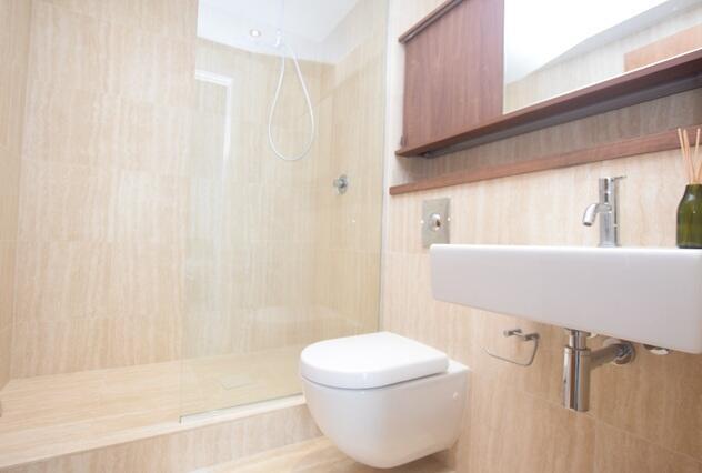 2 bed Apartment to rent Image 8