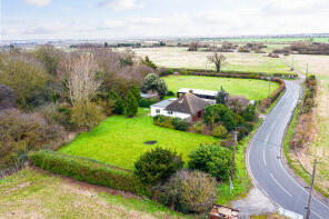 Takeley, Creeksea Ferry Road, Rochford SS4 2EY