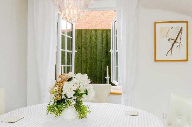 8290765-interior03-800-web.jpg