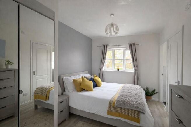 4 bed Detached for sale Image 8