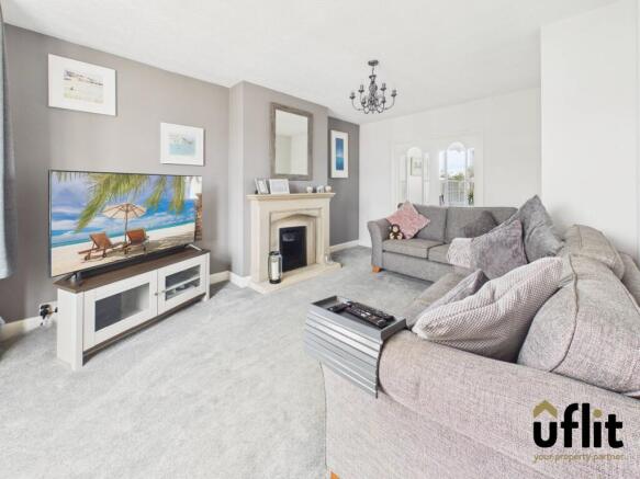 4 bed Semi-Detached for sale Image 6