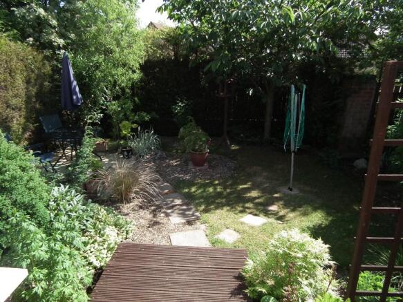 Photo 8