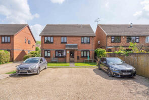 8, Ascott Court, Ascott Road, Aylesbury HP20 1HQ