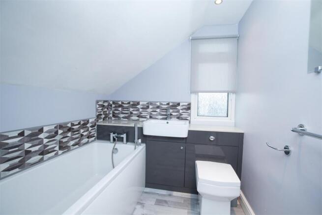 En-suite bathroom