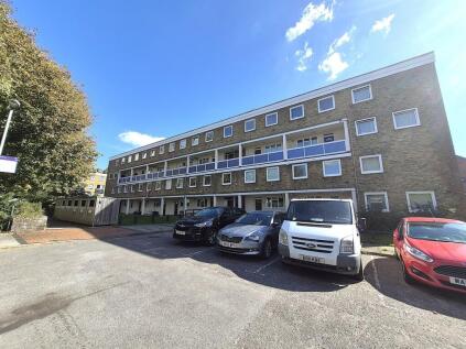 Perry Gardens, Poole, BH15