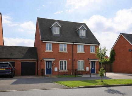 Redcurrant Avenue, Aylesbury, HP18
