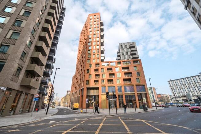 1426106-1-69aeef2...