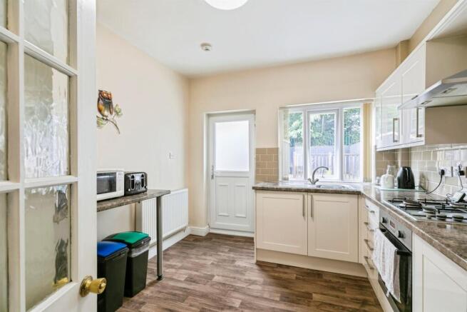 3 bed Terraced for sale Image 5