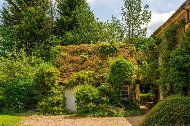 Mill Farm, Mill Lane, Weston Turville, Buckinghamshire, HP22 5RG