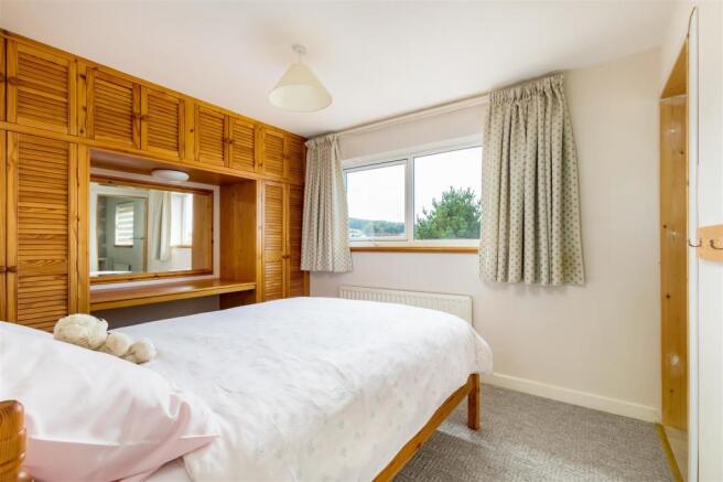 2 St Margaret's Close 20.jpg